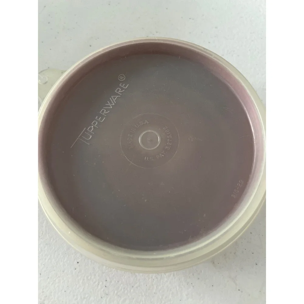 Vintage Tupperware Red Small Round Bowl with Lid 1286-13 Seal 215-23 USA